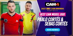 Vote no casal gay pornô PabloySebas no Xbiz Cam Awards 2021!
